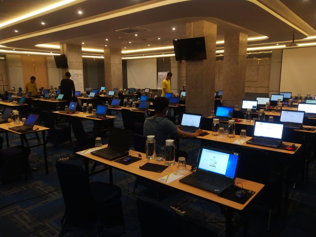 sewa laptop surabaya