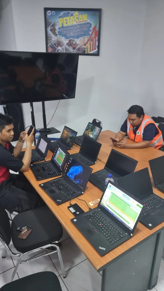 sewa laptop bulanan surabaya